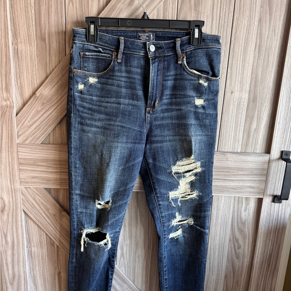 Abercrombie & Fitch Women's Dark Blue Distressed Skinny Jeans